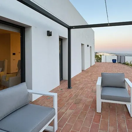 Casa Da Cotovia, Villa