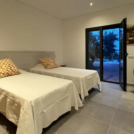 Casa Da Cotovia, * Loulé