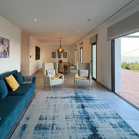 Casa Da Cotovia, * Loulé