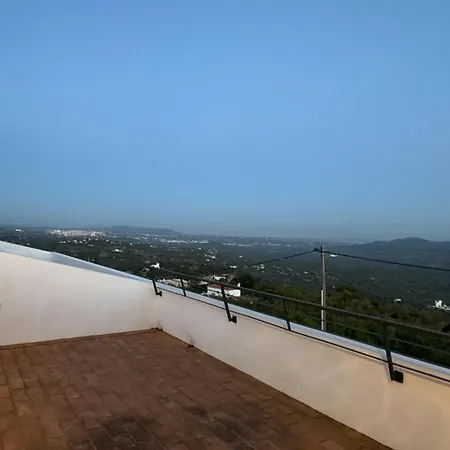 Casa Da Cotovia, *