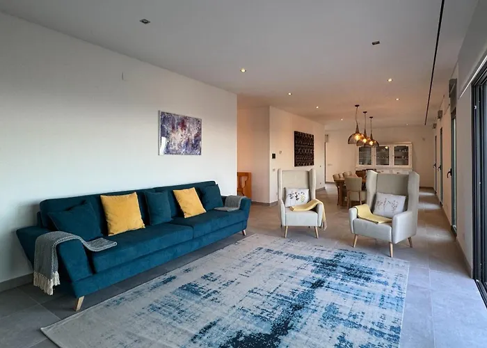 Casa Da Cotovia, Villa Loulé