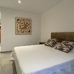 Casa Da Cotovia, Λουλέ